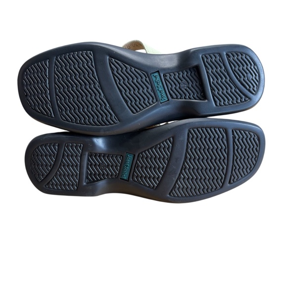Josef Seibel Leather Sandals Size 11 NIB Mint Green Buckle Slip-On Comfort Shoes - Picture 10 of 13